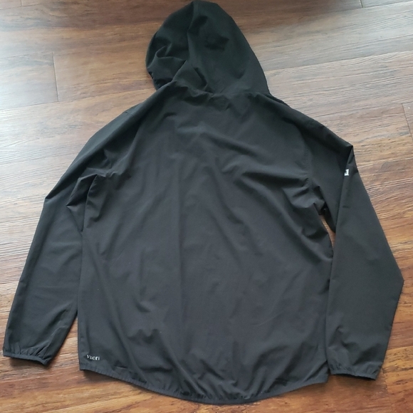 Vuori Men's Black Hooded Windbreaker Athleisure Outdoor Size XL - Picture 9 of 11